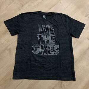 WWE The Usos "We the Ones" T-Shirt Men's XL Tribute To The Troops Dark Gray Camo